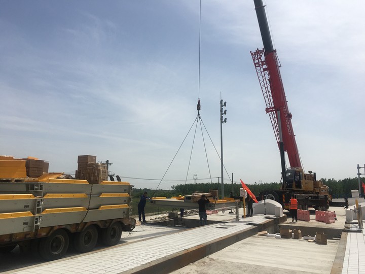 1589421618291172.jpg 稱臺吊裝.jpg